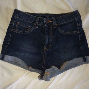 NWOT high waisted denim shorts